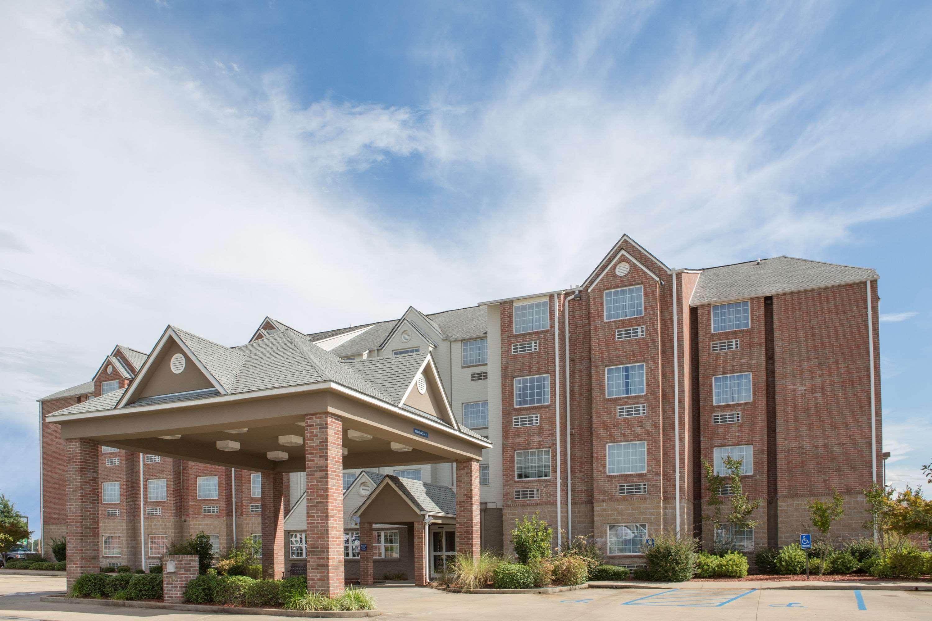 Microtel & By Wyndham Hotel